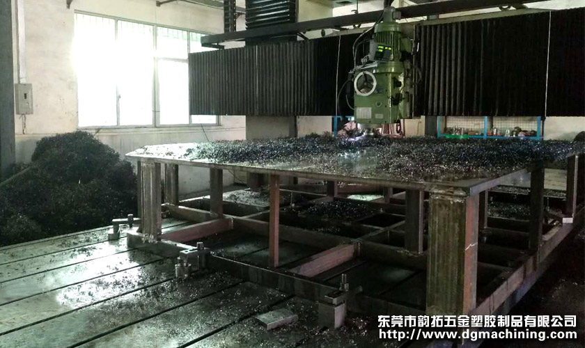 大型數(shù)控龍門銑加工必知的安全準則